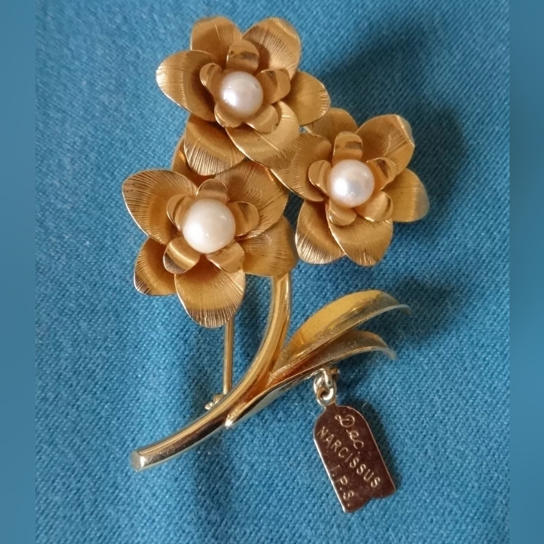 IpsExquisite Pearl Narcissus Flowers  Branch Pin 12 Kt Gold Filled Brooch